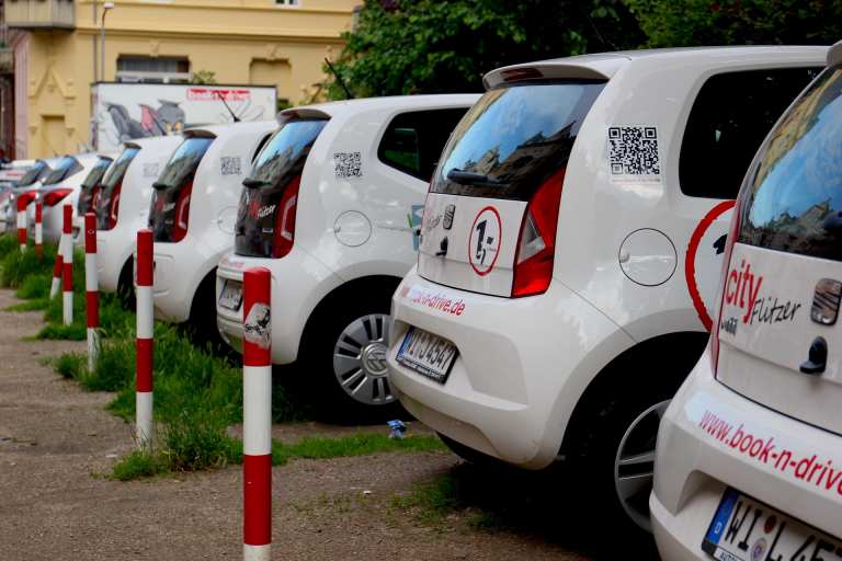 Kosten für die Anmietung eines Ersatzfahrzeuges nach einem Unfall werden nicht immer voll erstattet